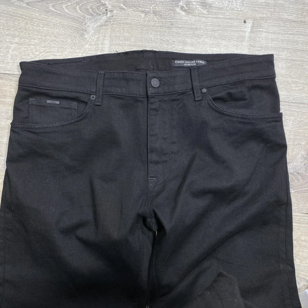 Hugo Boss Jeans Mens 32x32 Black Stretch Cashmere Touch‎ Denim Italian Fit